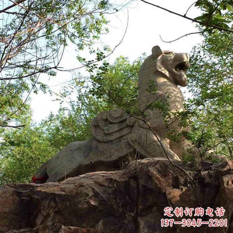 哈尔滨精美的动物雕塑