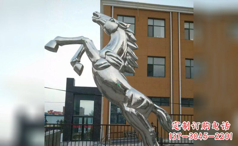 哈尔滨奔马不锈钢雕塑