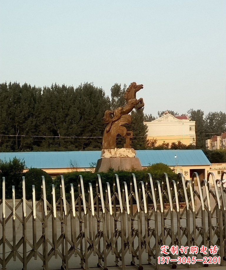 哈尔滨奔马企业景观铜雕