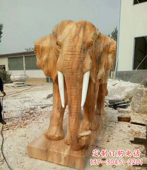哈尔滨鼻卷如意晚霞红招财大象石雕