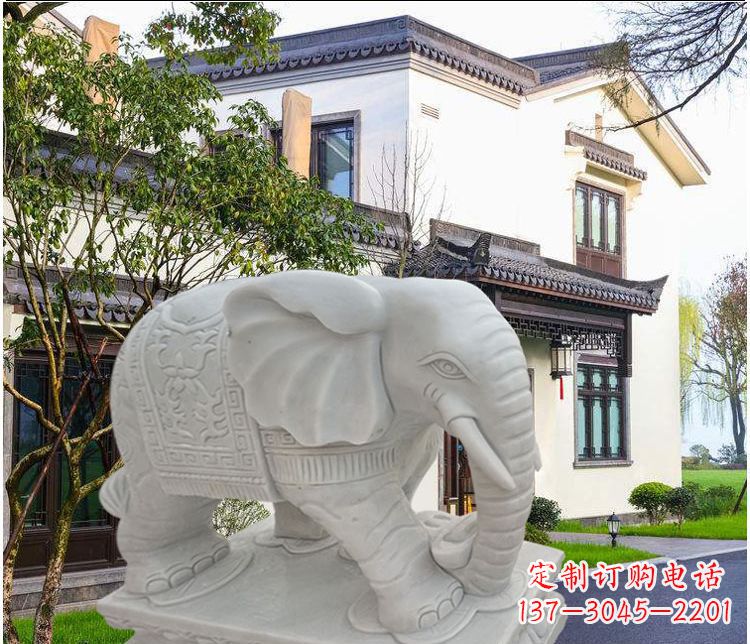 哈尔滨鼻卷元宝的大象汉白玉门口石雕