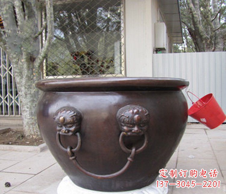 哈尔滨招财进宝水缸铜雕塑摆件