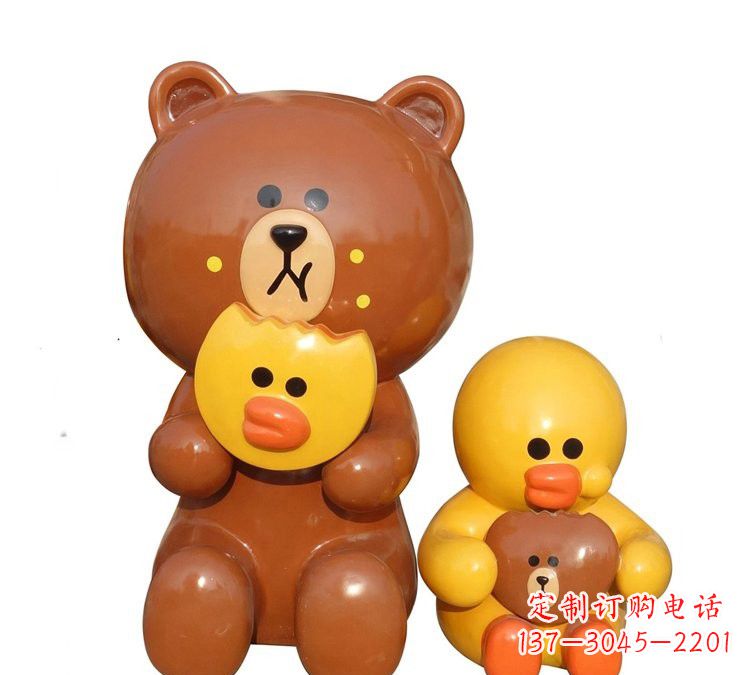 哈尔滨玻璃钢布朗熊和可妮兔