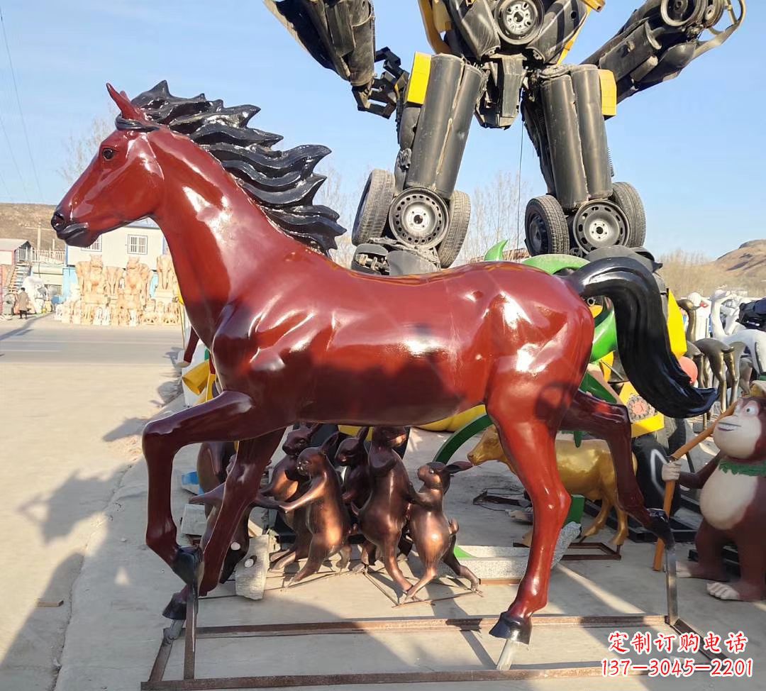 哈尔滨玻璃钢仿真奔马雕塑