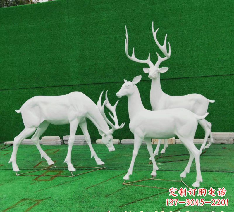 哈尔滨玻璃钢鹿群雕塑