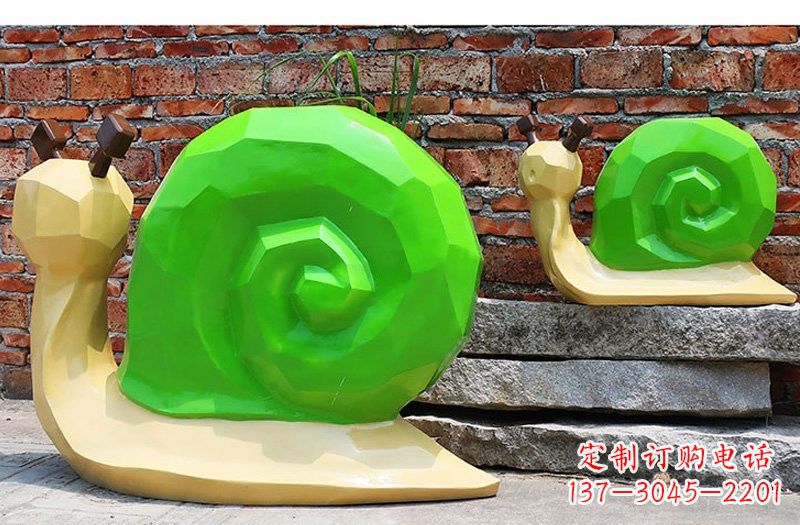 哈尔滨玻璃钢蜗牛雕塑——浪漫又充满灵感