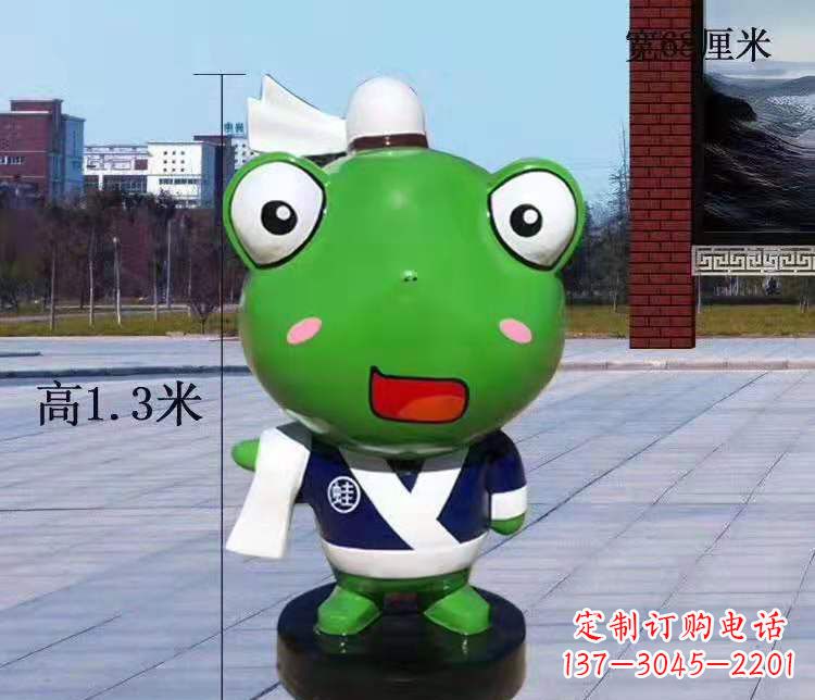 哈尔滨玻璃钢卡通小青蛙——景观雕塑的新灵感
