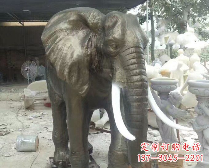 哈尔滨玻璃钢大象雕塑——一座非凡的雕塑