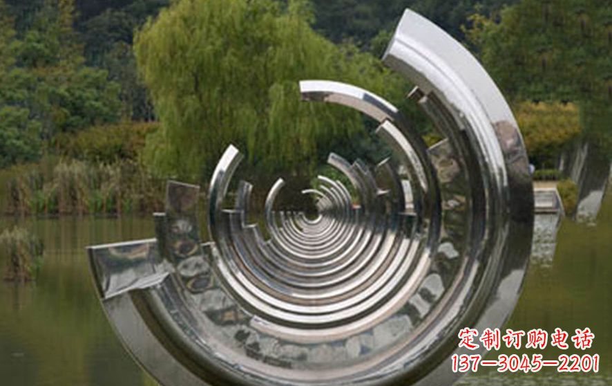 哈尔滨不锈钢半圆字母景观雕塑——美化环境的艺术
