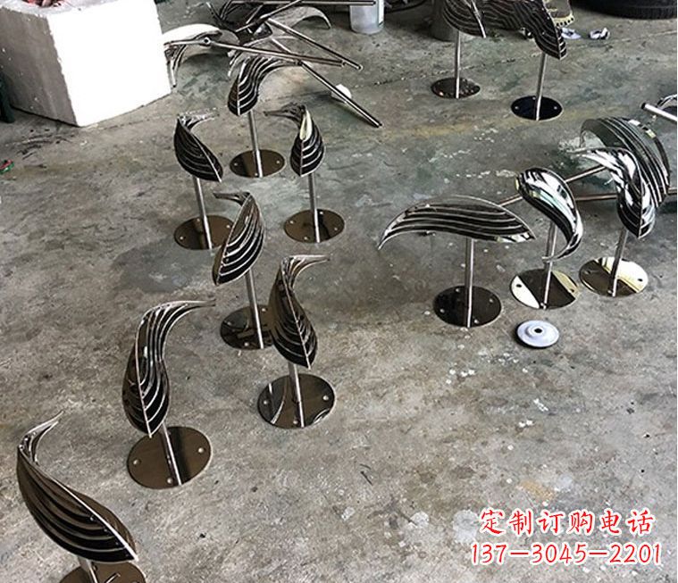 哈尔滨精美不锈钢动物雕塑