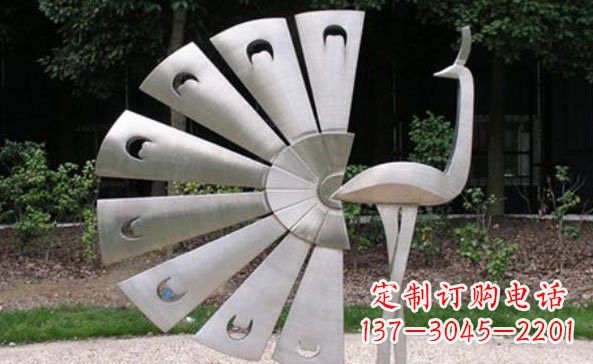 哈尔滨不锈钢孔雀雕塑美丽而持久