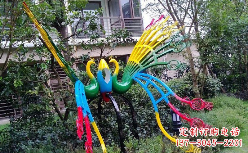 哈尔滨不锈钢孔雀雕塑——精美的艺术品