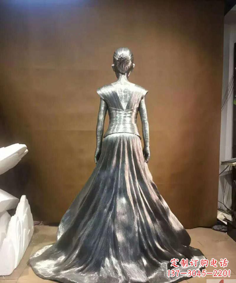 哈尔滨女性之美不锈钢抽象女人身影雕塑