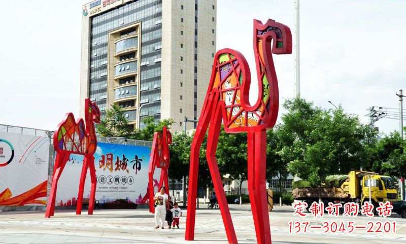 哈尔滨不锈钢大型骆驼雕塑