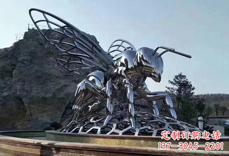 哈尔滨不锈钢大型蜜蜂雕塑