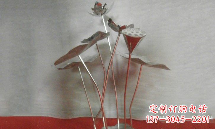 哈尔滨不锈钢锻造的荷叶雕塑