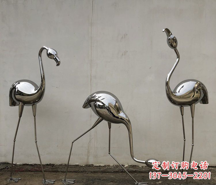 哈尔滨不锈钢锻造的火烈鸟雕塑