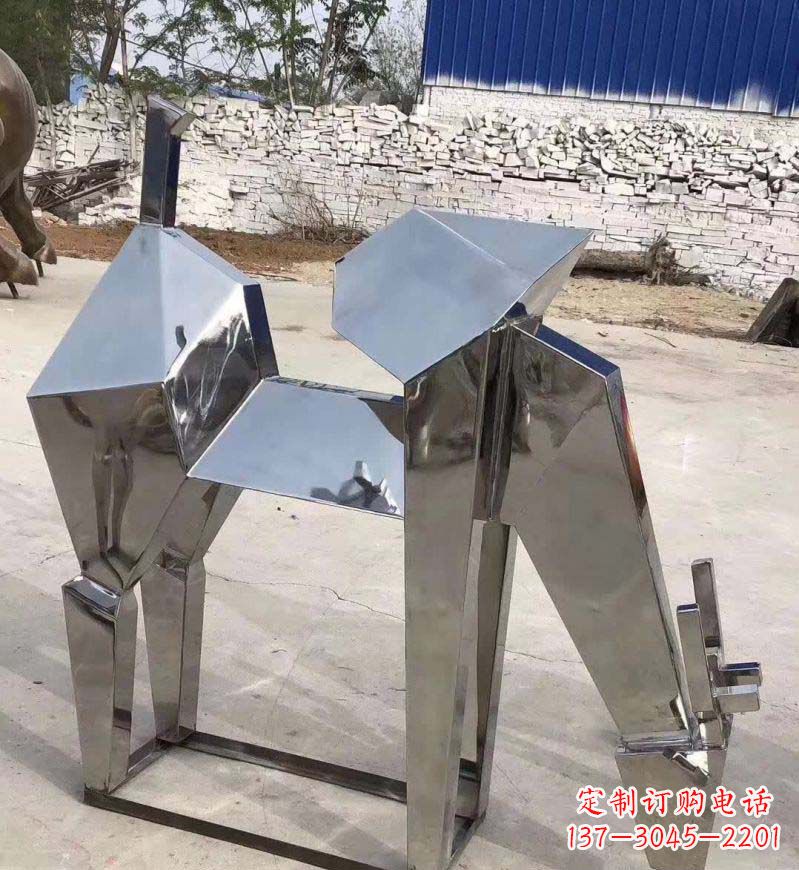 哈尔滨不锈钢锻造景观小鹿雕塑