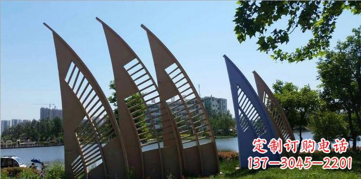 哈尔滨不锈钢公园的船帆雕塑
