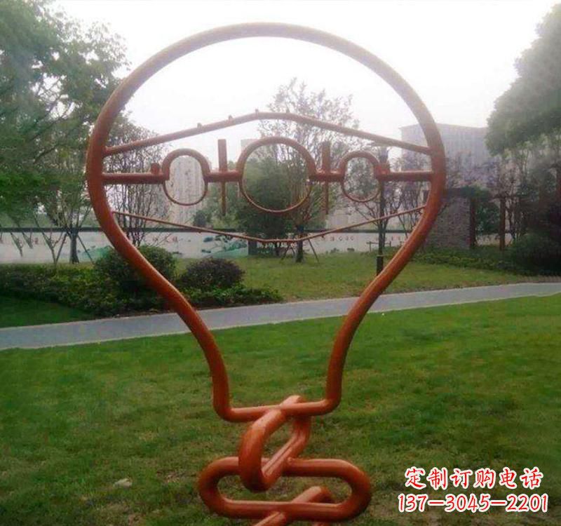 哈尔滨不锈钢灯泡雕塑点亮城市之美