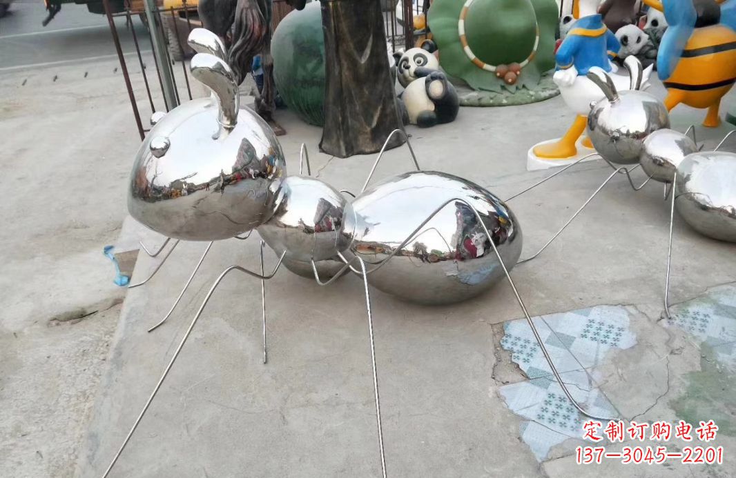 哈尔滨精致雕塑——不锈钢蚂蚁