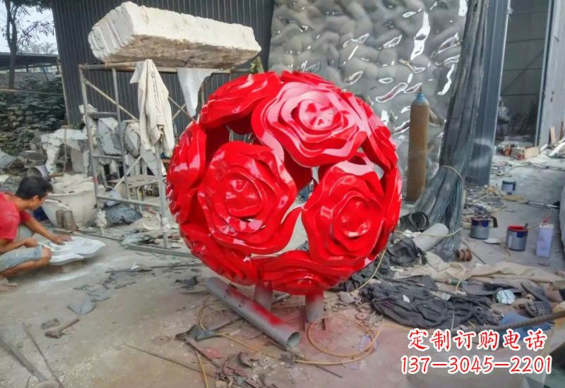 哈尔滨不锈钢玫瑰雕塑让玫瑰之美永存