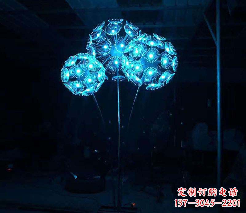 哈尔滨不锈钢蒲公英雕塑——象征着美丽的自由