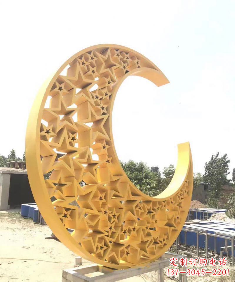 哈尔滨不锈钢月亮雕塑象征着梦想与希望