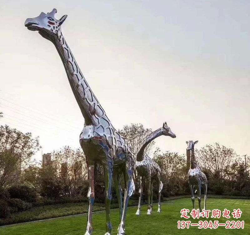 哈尔滨不锈钢长颈鹿雕塑美丽的艺术精神
