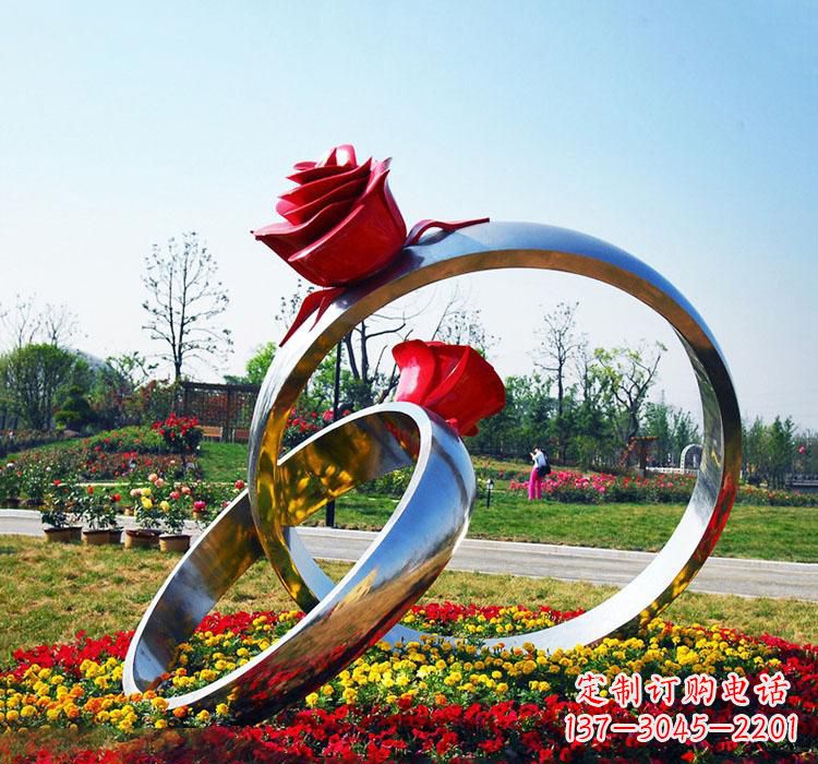 哈尔滨精美不锈钢戒指雕塑
