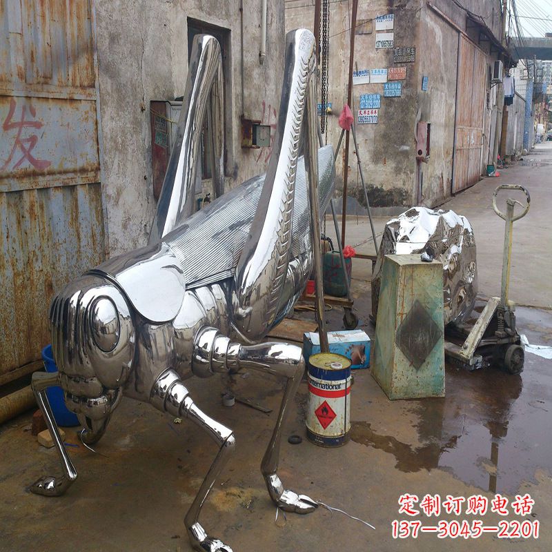 哈尔滨不锈钢蝗虫蚂蚱雕塑