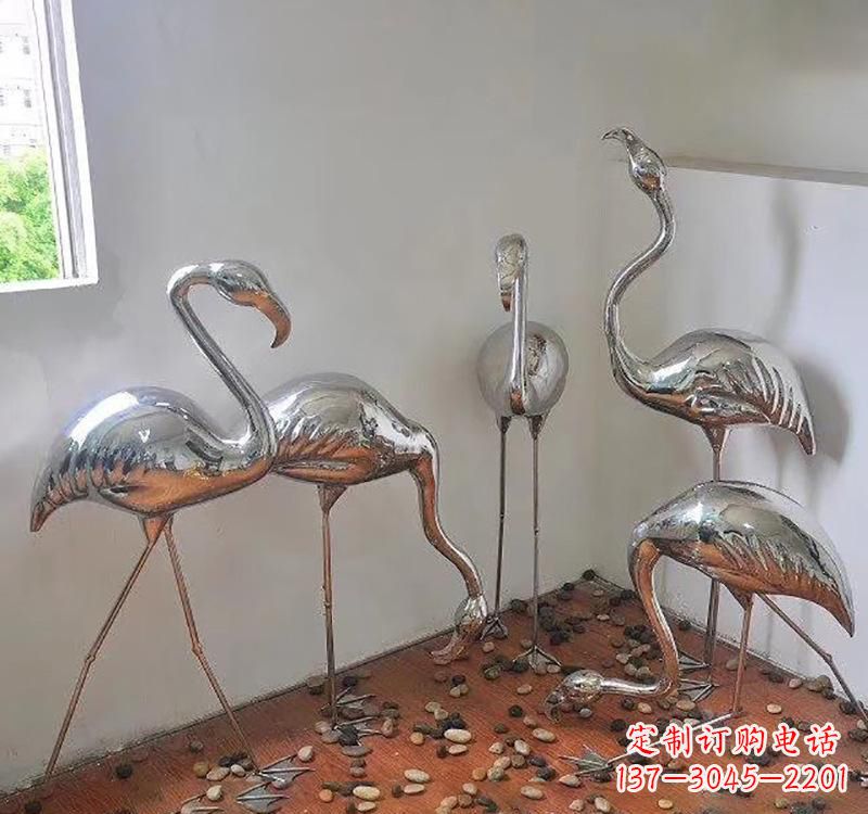 哈尔滨不锈钢火烈鸟象征勇气与活力