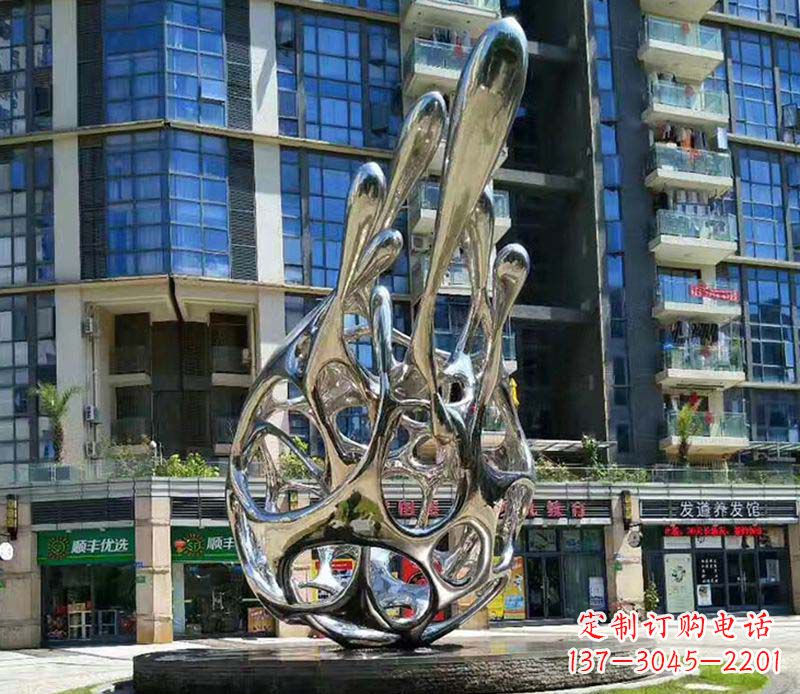 哈尔滨不锈钢火龙果雕塑集艺术与自然之美