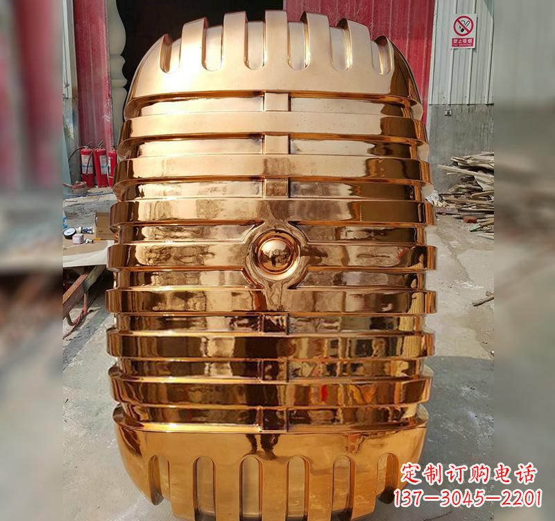 哈尔滨不锈钢金话筒雕塑
