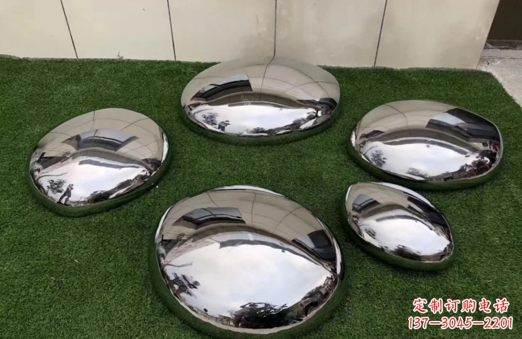 哈尔滨精致灵动的不锈钢鹅卵石雕塑