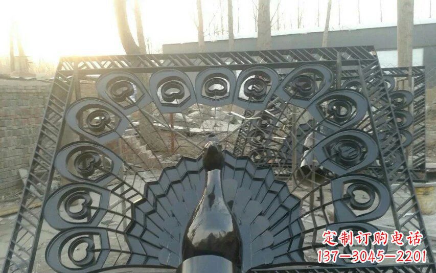 哈尔滨不锈钢孔雀开屏景观雕塑