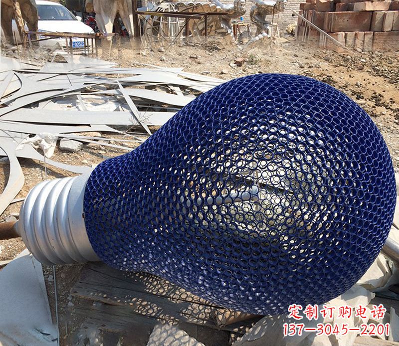 哈尔滨不锈钢镂空灯泡雕塑精美灯光装置