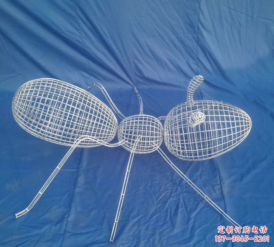 哈尔滨不锈钢蚂蚁镂空雕塑1