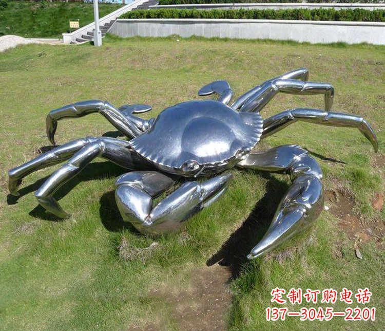 哈尔滨不锈钢螃蟹雕塑——给景观增添灵动之美