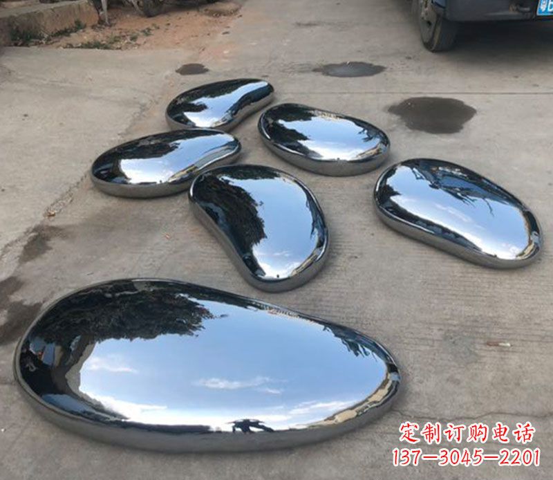 哈尔滨水滴雕塑——不锈钢的精美之作