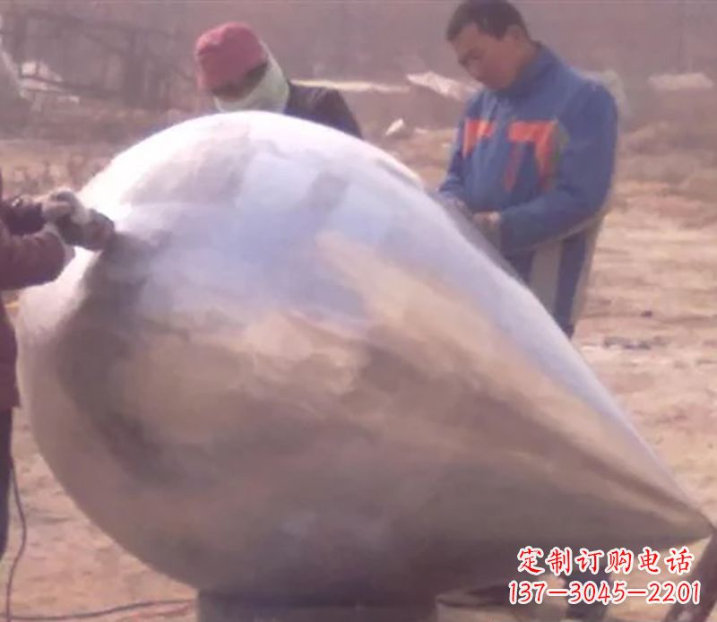 哈尔滨不锈钢水滴雕塑精致美丽的艺术品