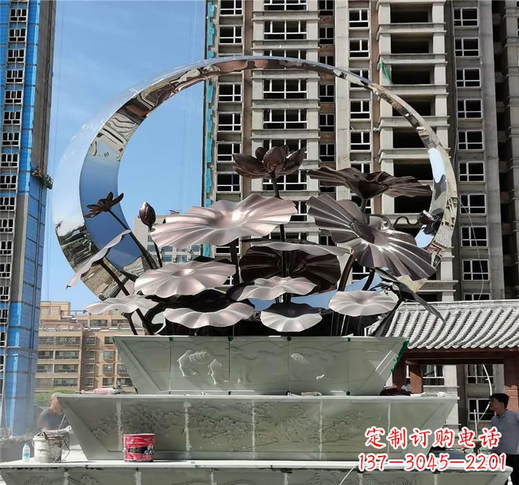 哈尔滨不锈钢荷花雕塑把宁静的自然融入城市