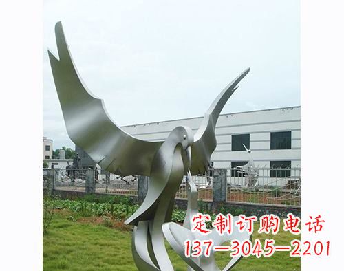 哈尔滨面世的不锈钢动物雕塑