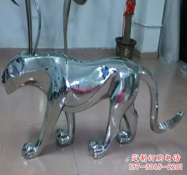 哈尔滨不锈钢老虎雕塑美化园林