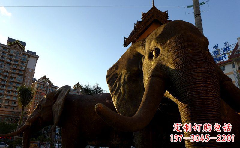 哈尔滨步行街上的大象雕塑——给街道带来活力