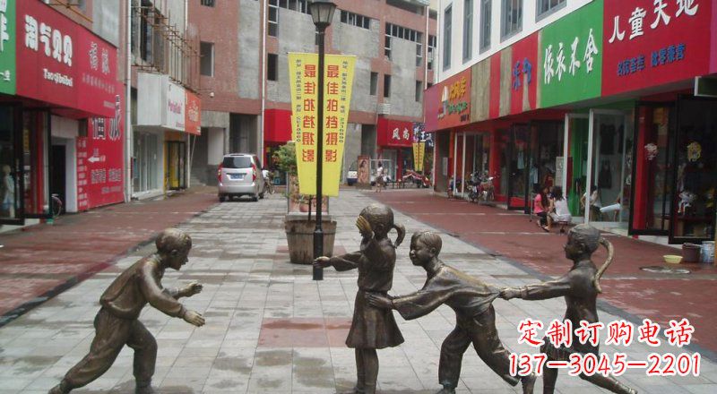 哈尔滨老鹰猎食雕塑