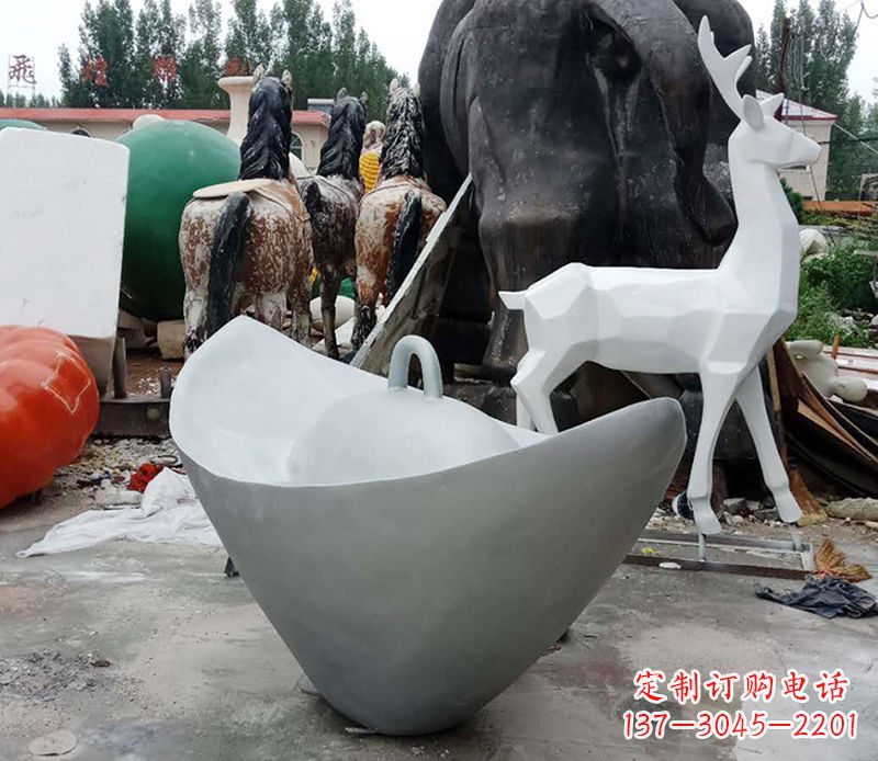 哈尔滨金色福祉——元宝雕塑