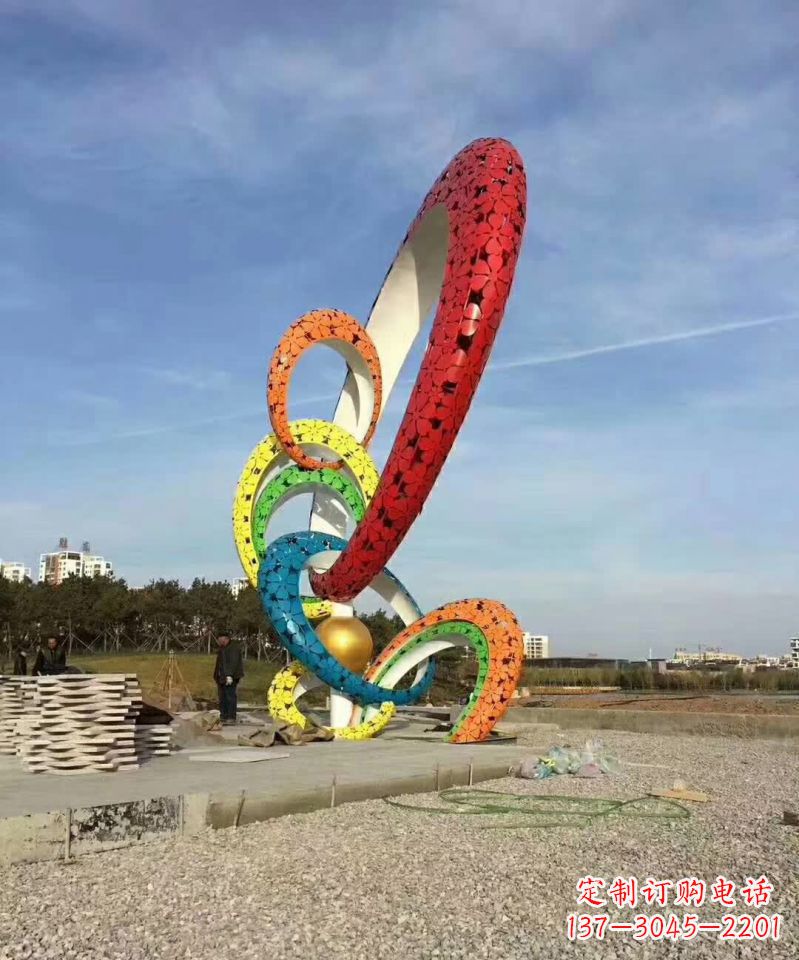 哈尔滨彩色不锈钢圆环雕塑极致美学之精品