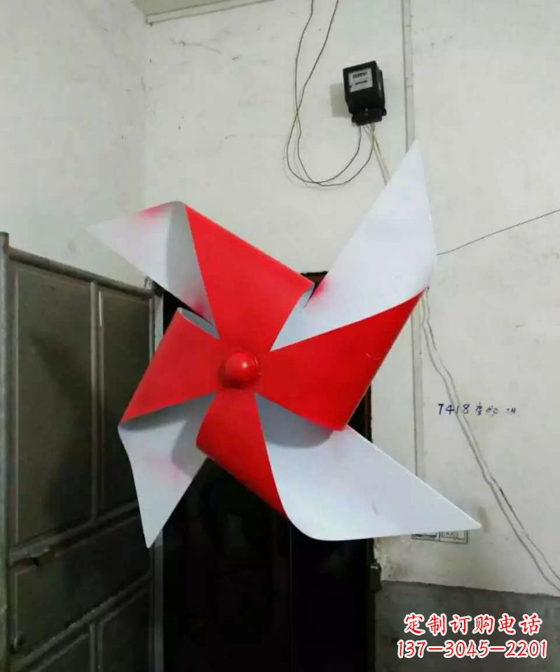 哈尔滨彩色不锈钢风车雕塑