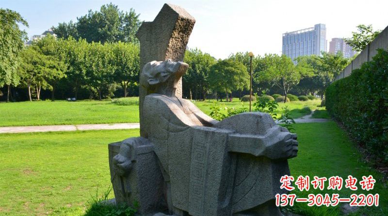 哈尔滨兔雕塑——表达抽象守株待兔的智慧